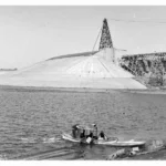 32.1932-Feb-Hume-Weir-Spillway-construction